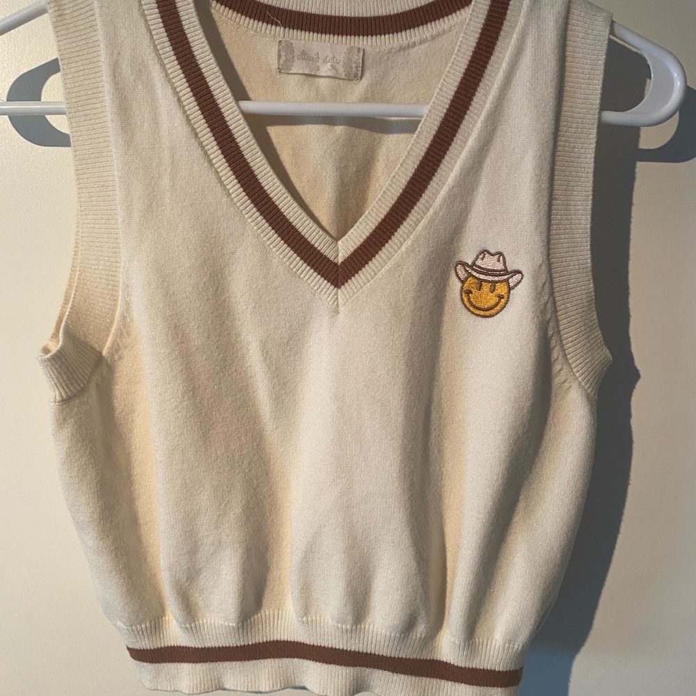 Altar’d State Cream and Brown Knit Cropped Vest with Embroidered Patch Size Sm